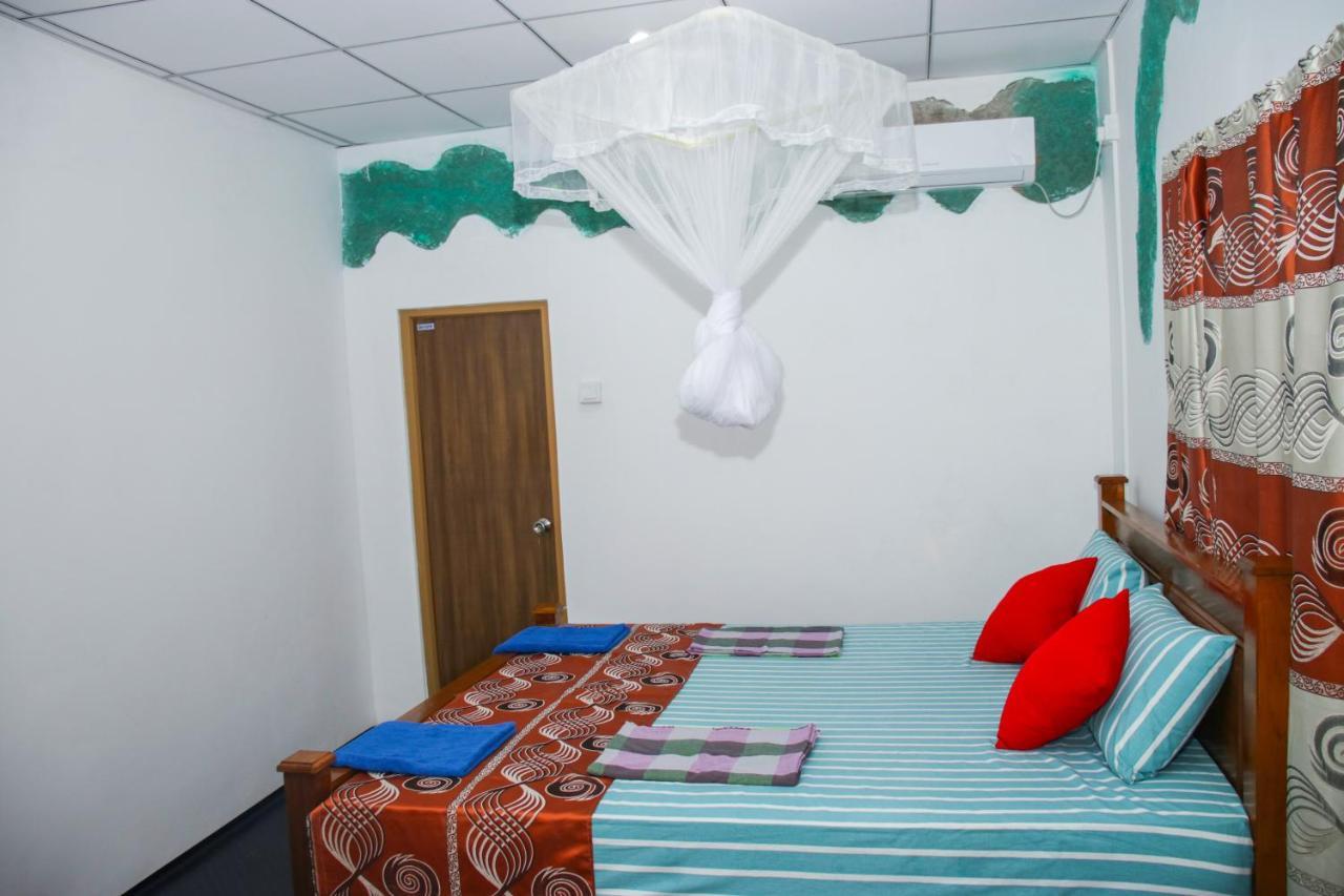 סיגירייה Sigiri Sandilu Homestay מראה חיצוני תמונה