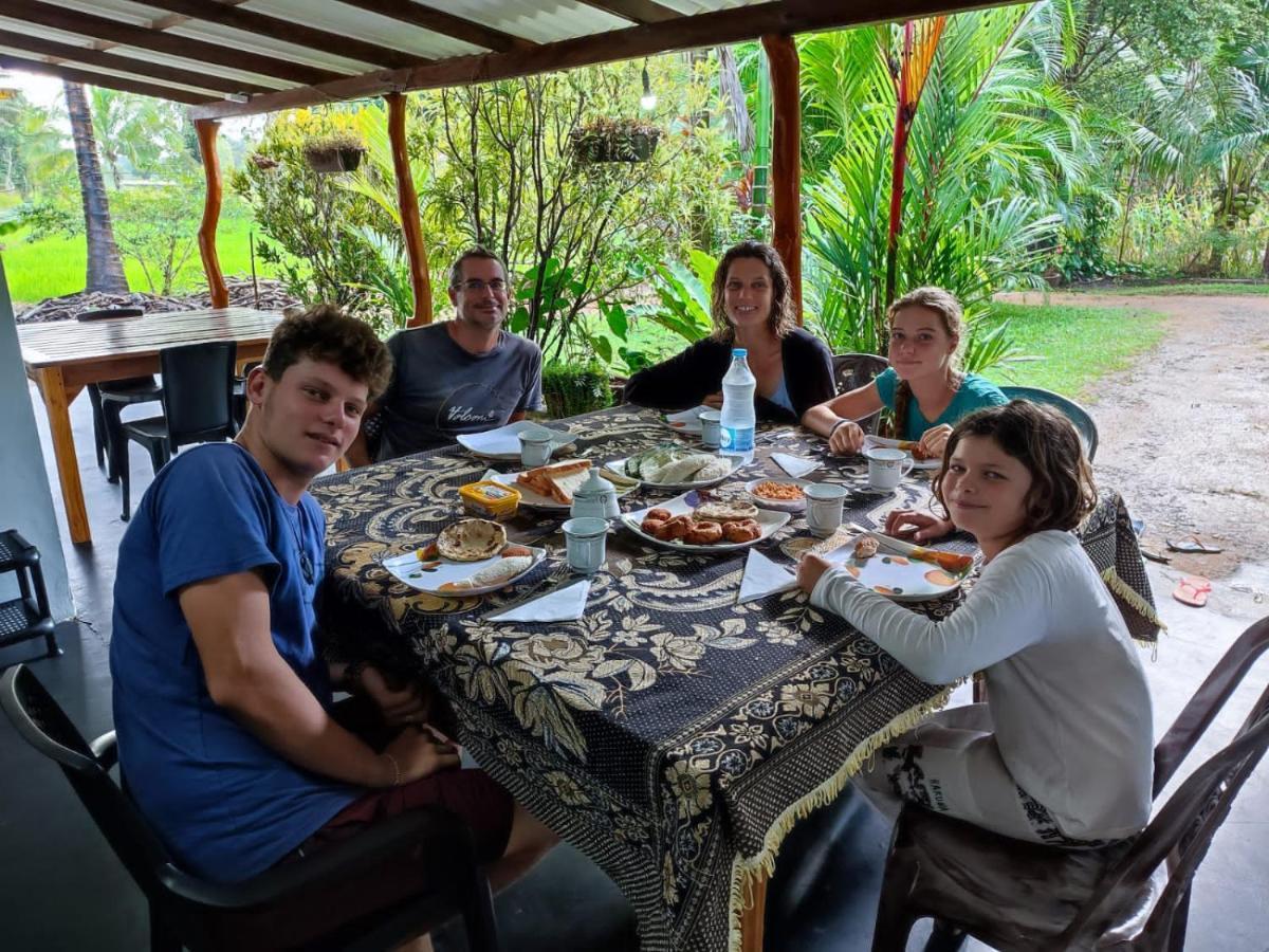 סיגירייה Sigiri Sandilu Homestay מראה חיצוני תמונה