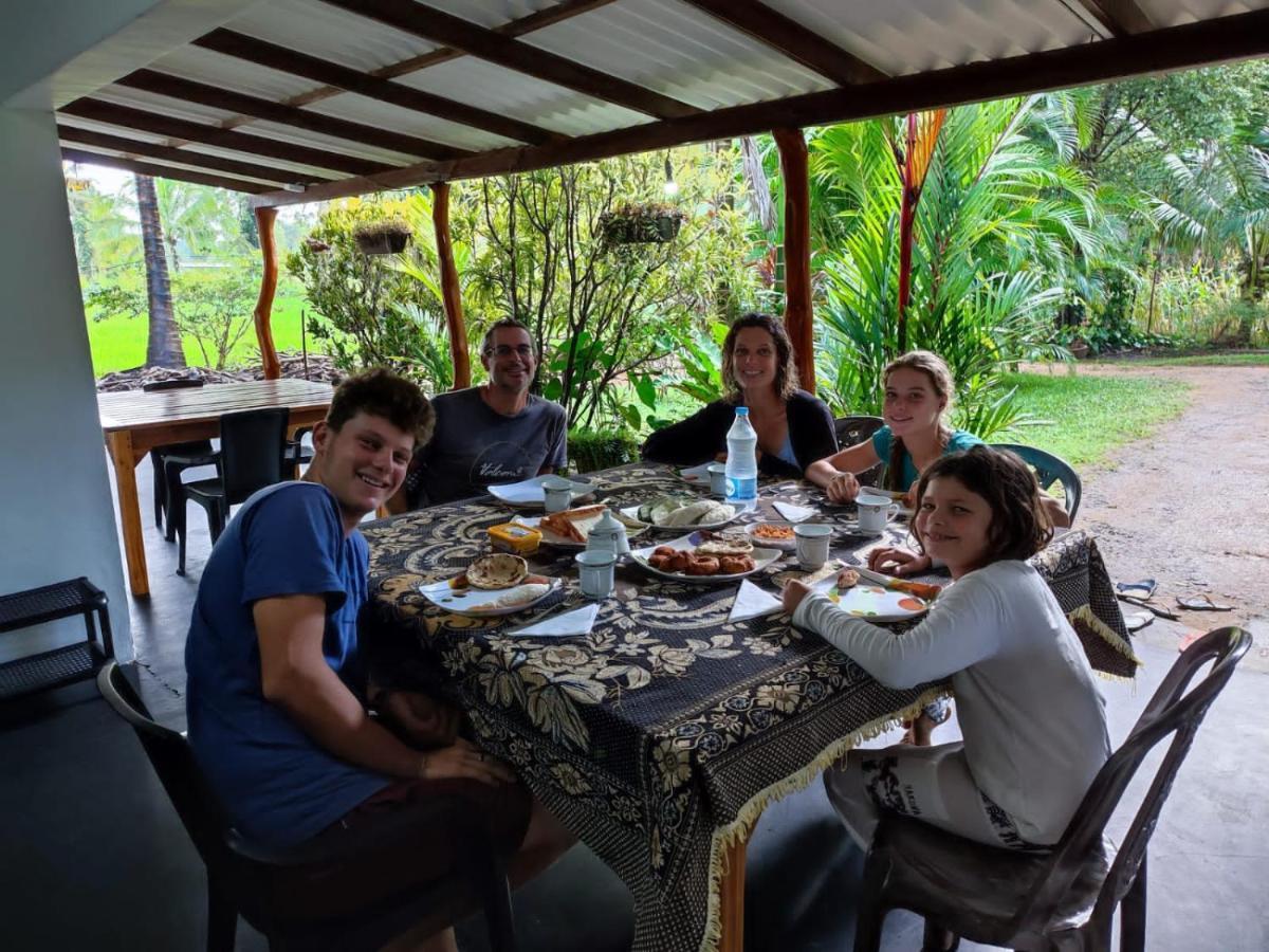 סיגירייה Sigiri Sandilu Homestay מראה חיצוני תמונה